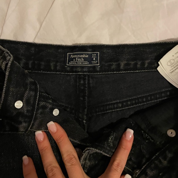 Abercrombie Jean Shorts - Picture 3 of 3